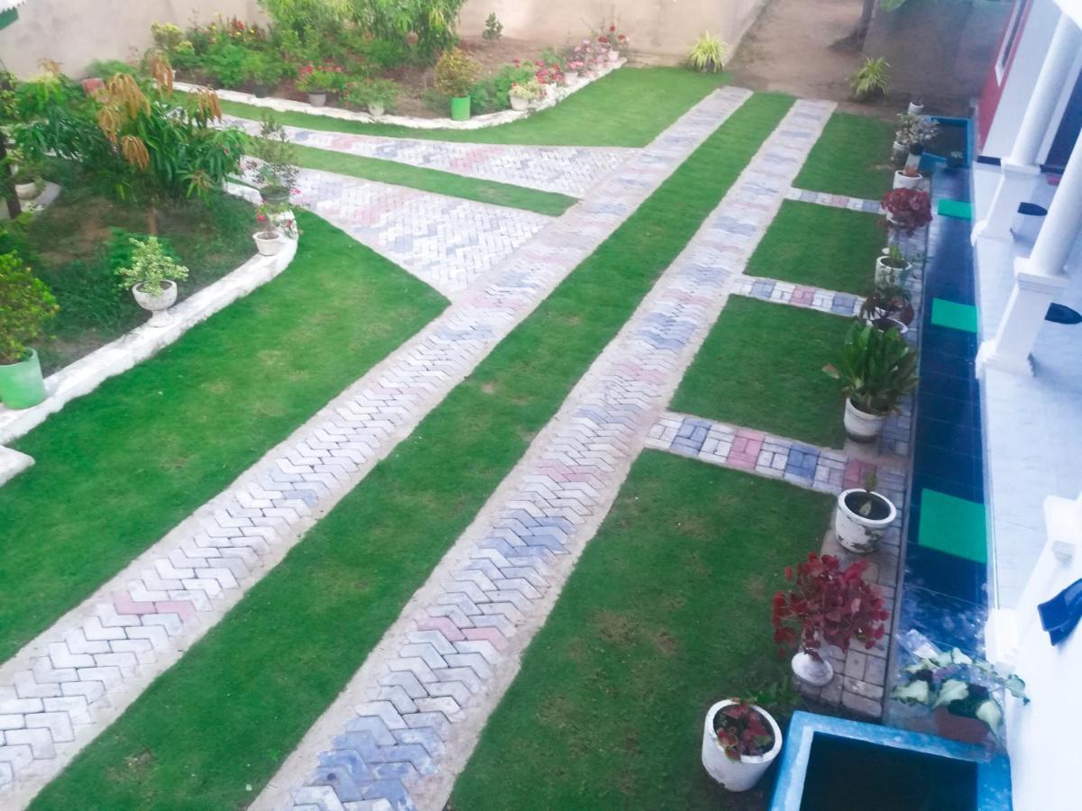 Geethani Tourist Home Polonnâruvâ Extérieur photo