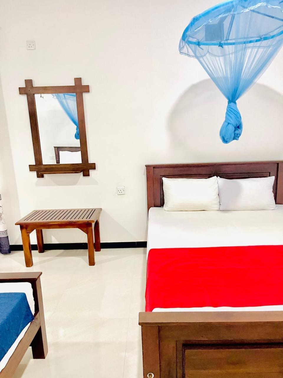 Geethani Tourist Home Polonnâruvâ Extérieur photo